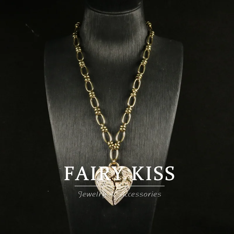 Medieval retro big chain  love pendant necklace design angel wings necklace