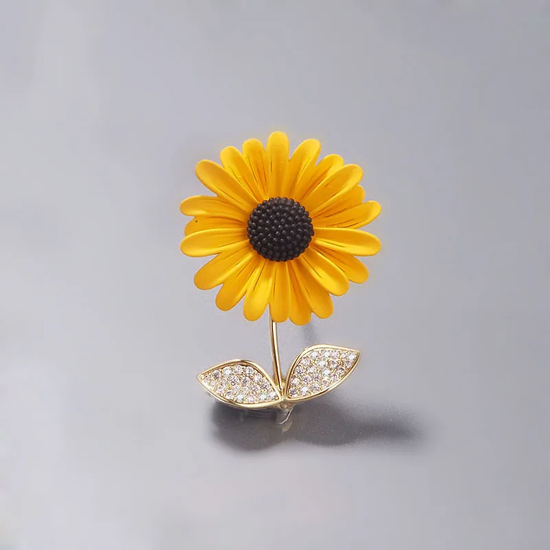 Cute Sunflower Sweater Brooches High-Grade Flower Coat Pin Accessories Women's Luxury Suit Corsage Neckline Jewelry Ornament