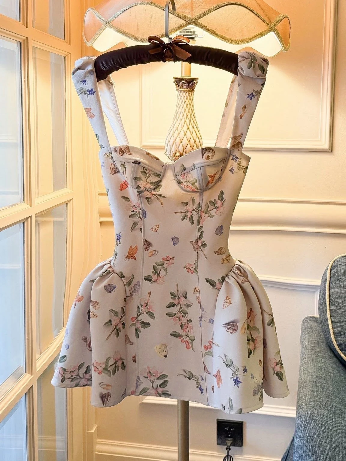 

Summer Floral Print Halter Dress Women's Stylish Waist-Cinching Gown Elegant Age-defying Beautiful Polyester Composite Fiber