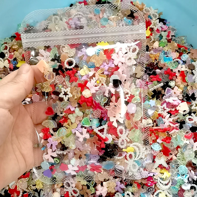 50 Grams Mixed Heart Flowers Bear Nail Charms Resin Aurora Bowknot Pearls Gems Rhinestones Nail Art Decorations Accessories