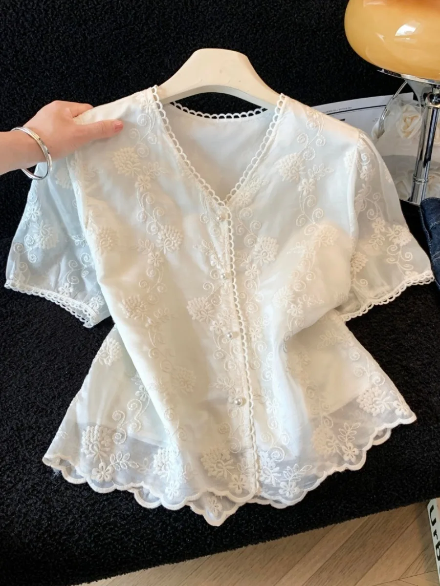 

New Chinese Style Heavy Embroidery Lace Trim V-Neck Short Sleeve Women's Summer Thin Fashionable Retro Silk Top