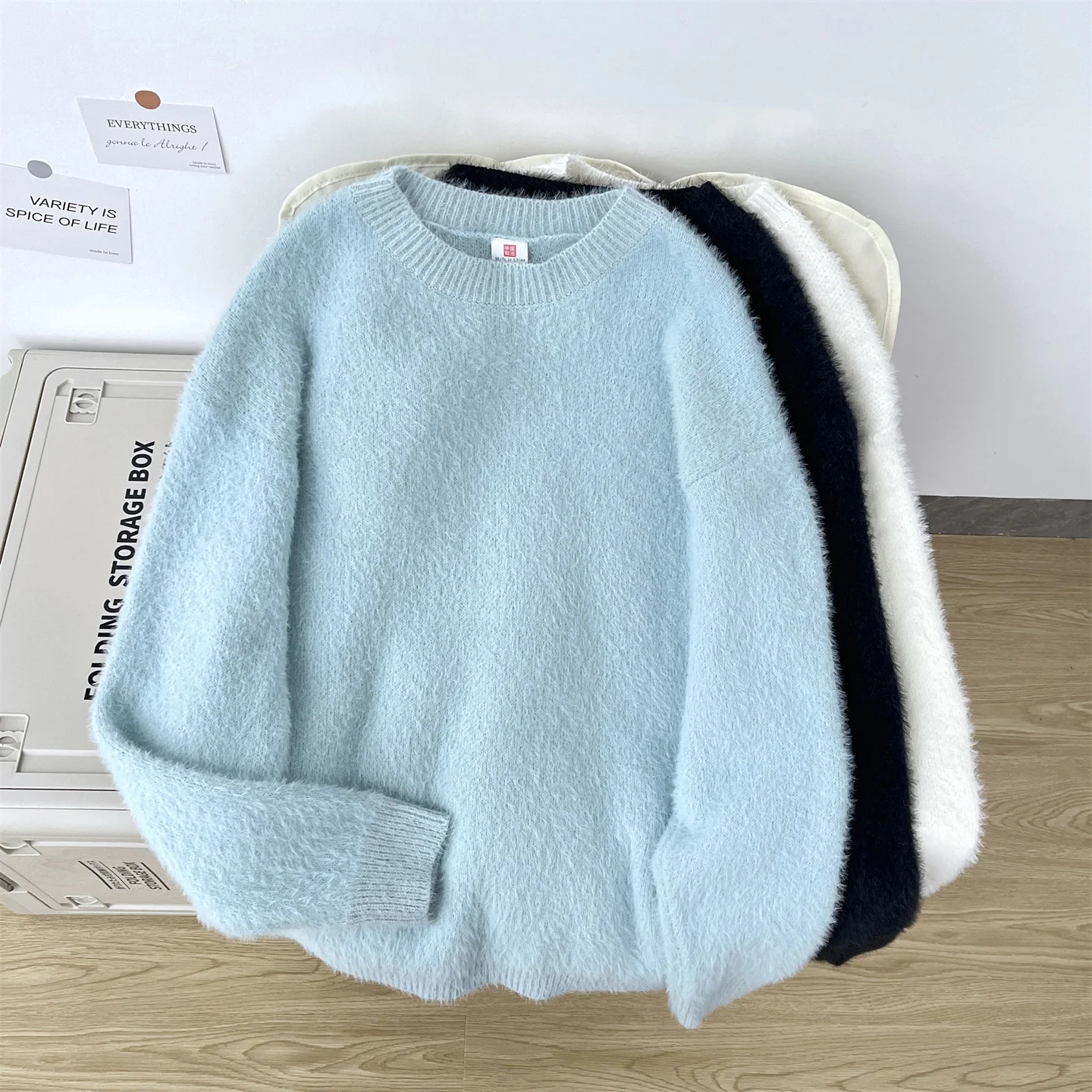 

Men's Thiened round Ne Knitted Sweater Faux Fur Blue Autumn Winter Warm Casual Faion Inner Wear Base irt for Couples