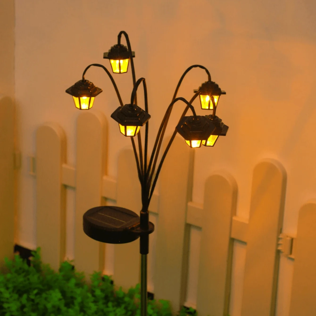 Solar Lantern Retro Vintage Style, 3/6LED Decorative Street Lamp Light, IP65 Waterproof Dusk to Dawn for Garden Courtyard