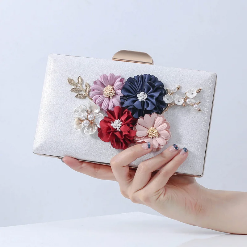 

New flower - beaded ladies' bags, party and evening bags, gown bags, trendy clutch bags
