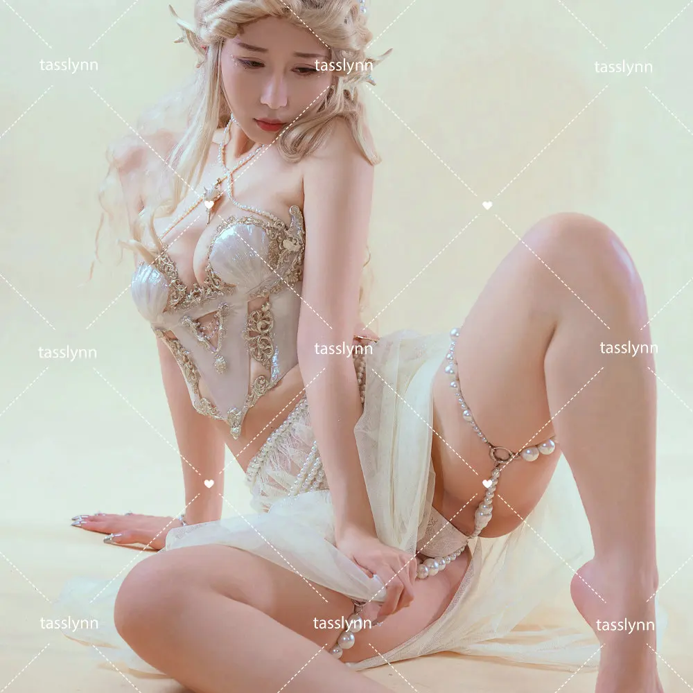 

Sexy Mermaid Cosplay Shell Corselet Set Illusory Color Pearl Chain Shell Cream Sexy Dress for Women Cosplay Costume Women