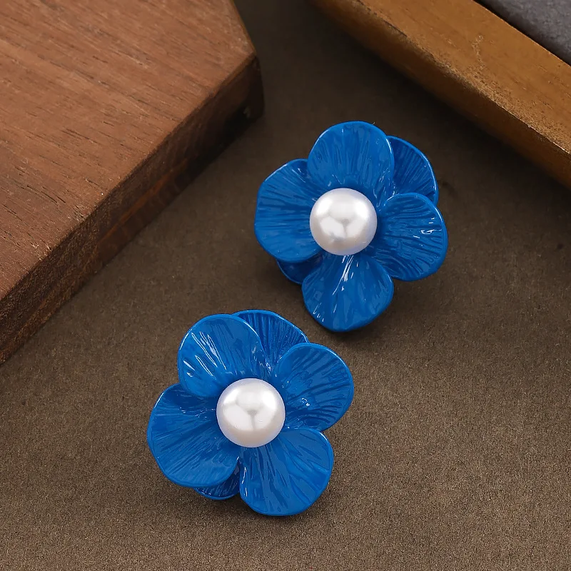Fashionable and Exquisite Resort Style Klein Blue Painted Three-dimensional Flower Pearl Earrings Light Luxury Commuting Earring