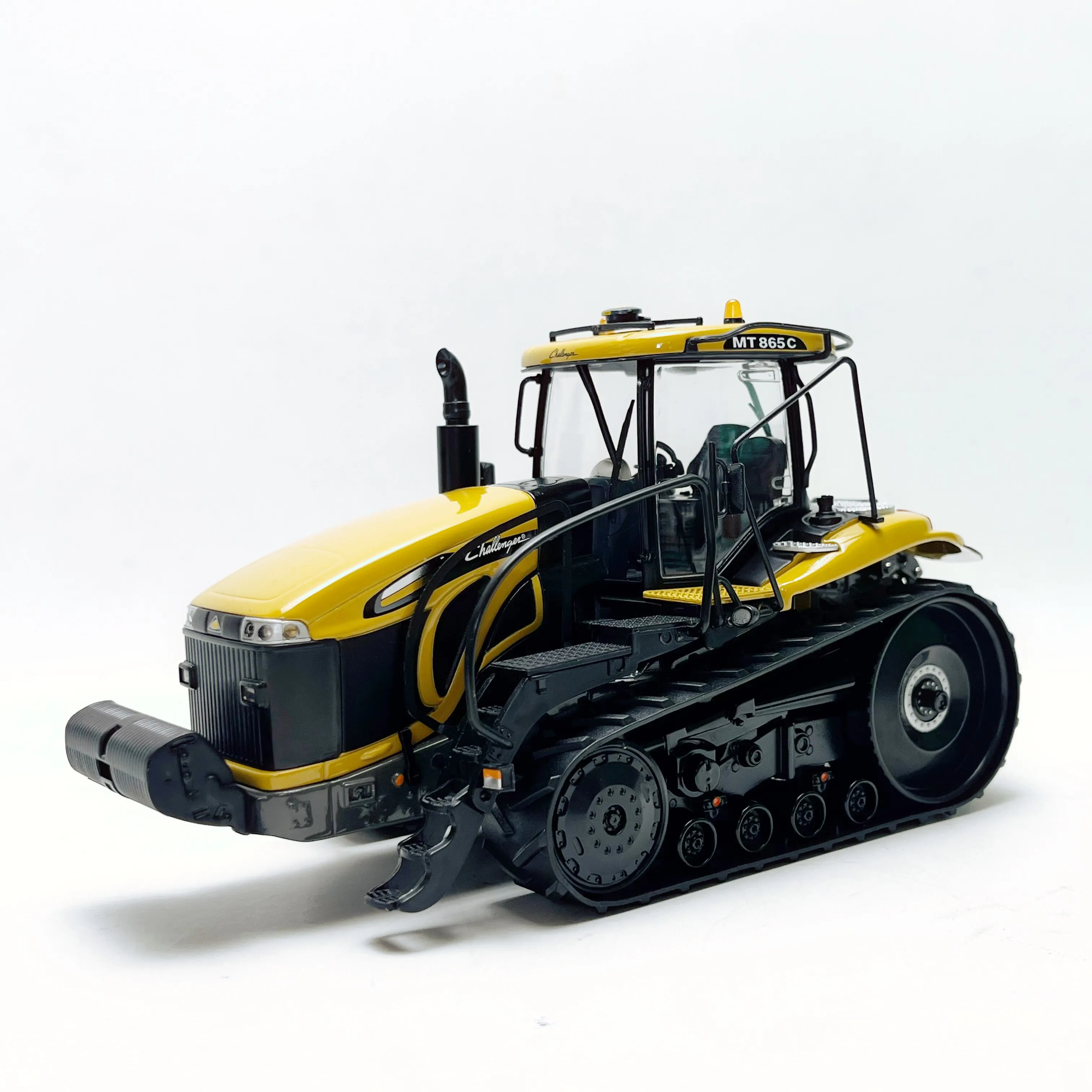 

Diecast USK 1/32 Scale CHALLENGER MT865C Track Tractor Alloy Car Model