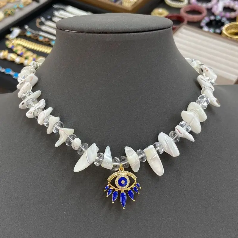 Natural Shell Chip Bead Necklace Evil Eye Pendant Necklace Bohemian Style Handmade Women Daily Jewelry