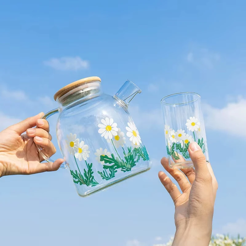 

Cutelife Nordic Daisy Transparent Glass Water Bottle Kitchen Cute Juice Milk Drink Bottle With Lid Reusable Drinkware Tea Bottle