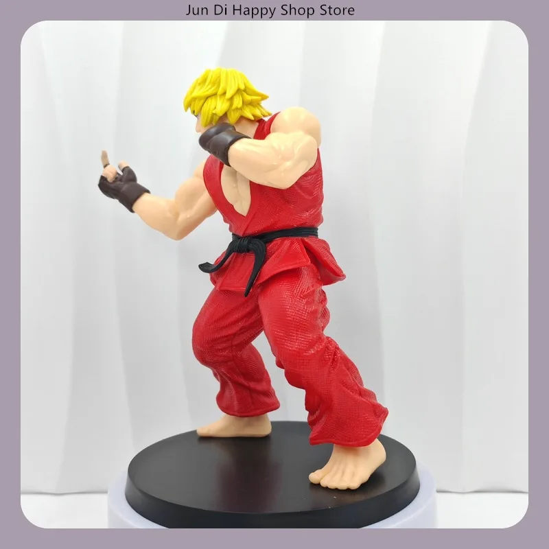 ​ ستريت فايتر ريو وكين أبيض أحمر اللون أنيمي عمل نموذج لجسم تمثال سطح المكتب الديكور هدية المجموعة ​