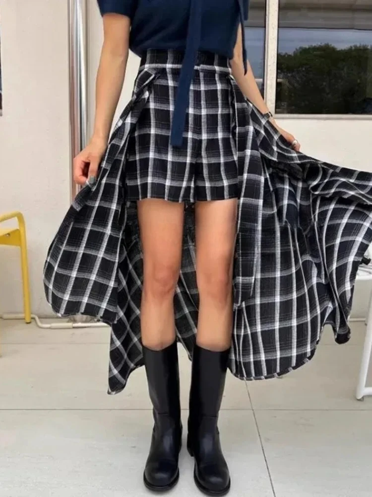 New 2025 Korean Fashion Vintage Black Plaid Skirt Women Y2k High Waist Irregular Retro Skirt Chic Desing Sense All-match Clothes