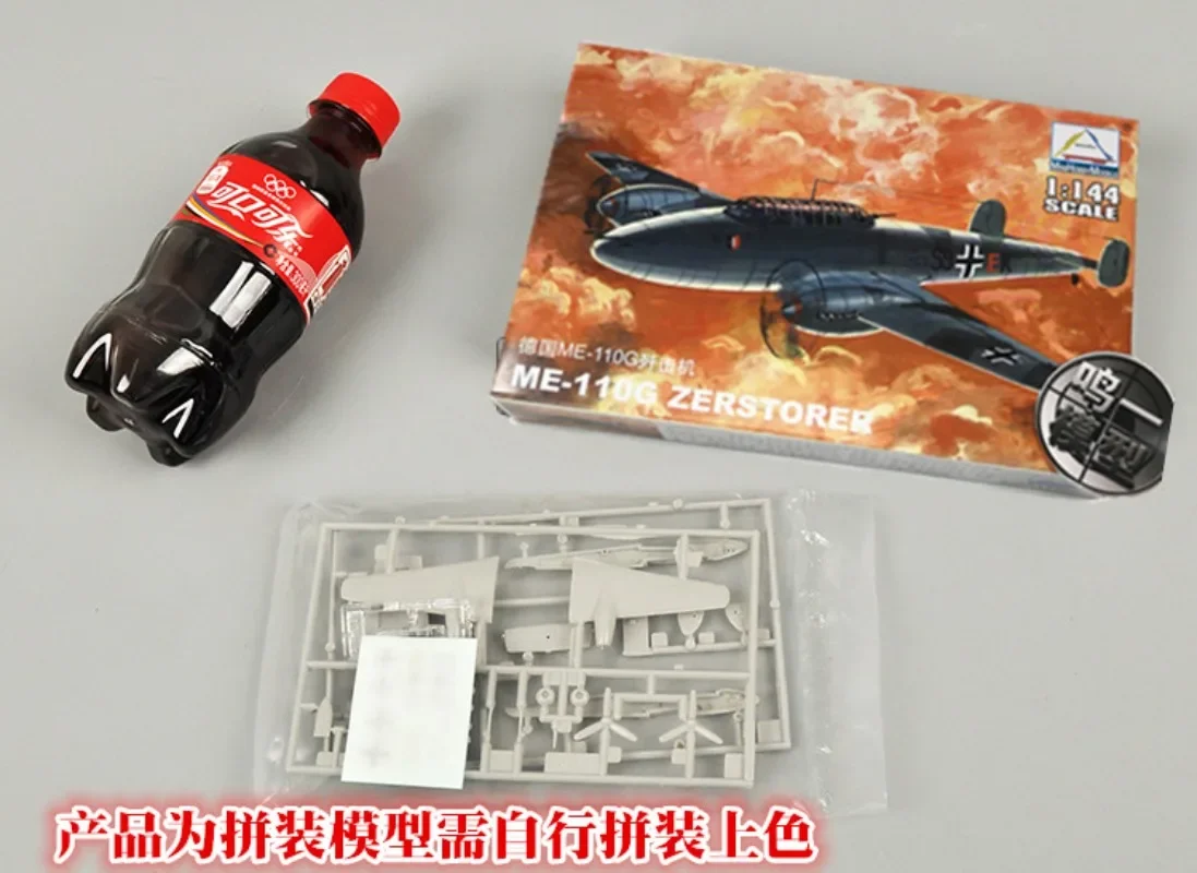 Assemblage en plastique de chasseur militaire, types 25 au modèle d'avion au choix, 1: 144