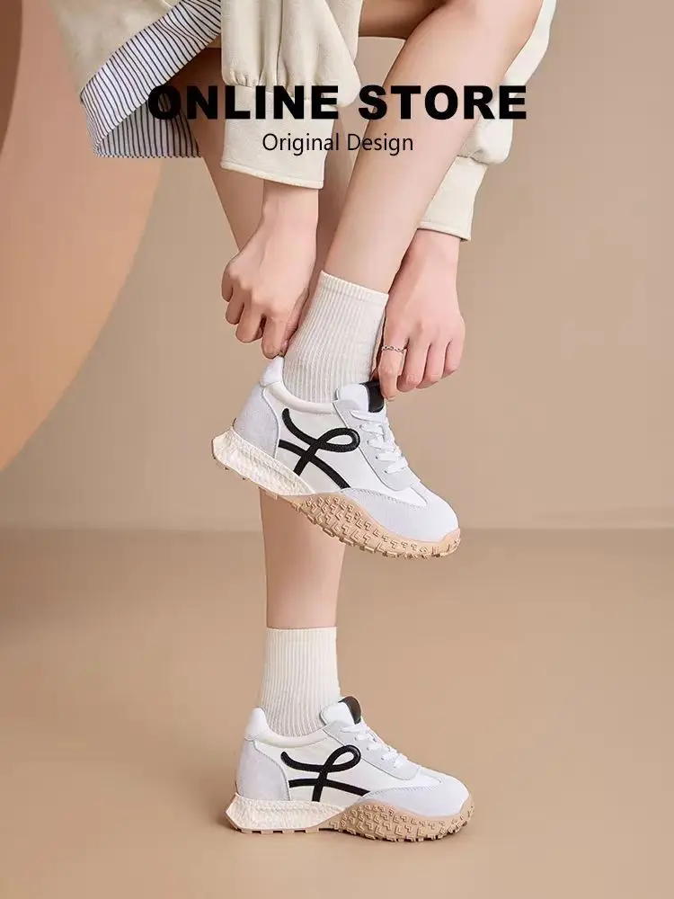 

2026 Spring Women Retro unky Sneakers Invisible Height Increase Casual Shoes Lace-Up Versatile Korean Style Streetwear