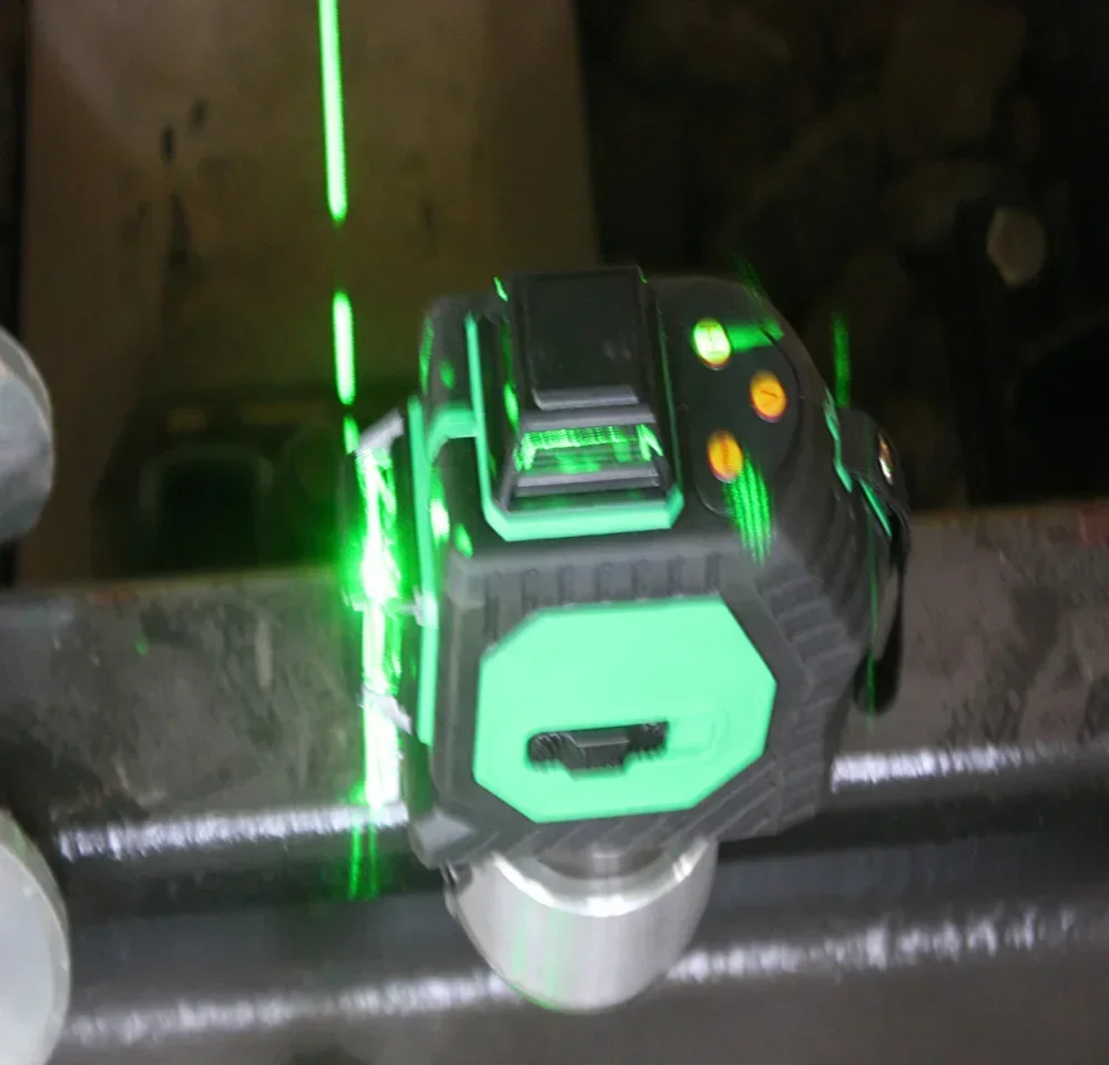 Portable Automatic Rotating Levels  Self Leveling 360 Rail Green Beam Cross Line Level