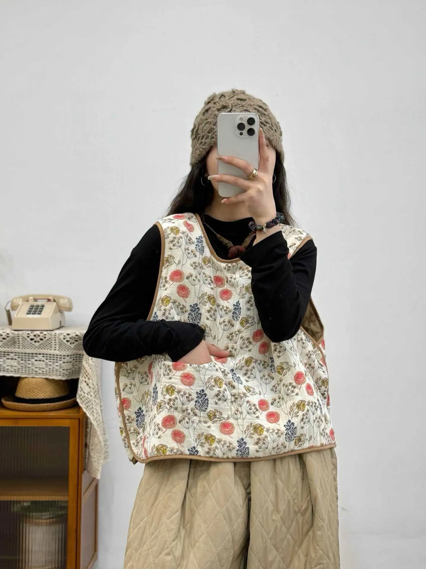 Gilet Ne ort rotondo in morbido cotone retrò Abbigliamento interno caldo Faionable Jaet da donna con fantasia floreale unica