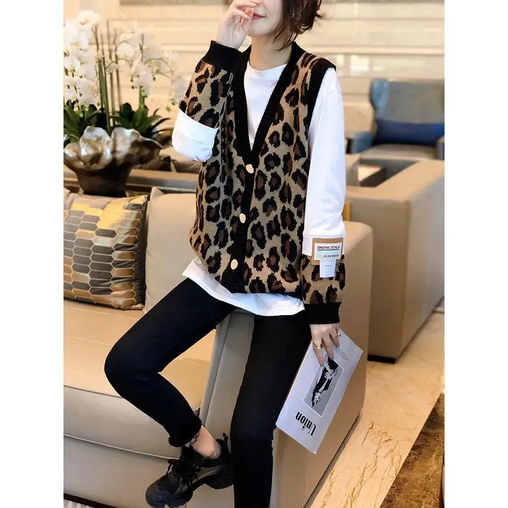 Leopard pattern waistcoat cardigan vest women early spring 2023 loose V-neck knitted cardigan outer jacket waistcoat vest female