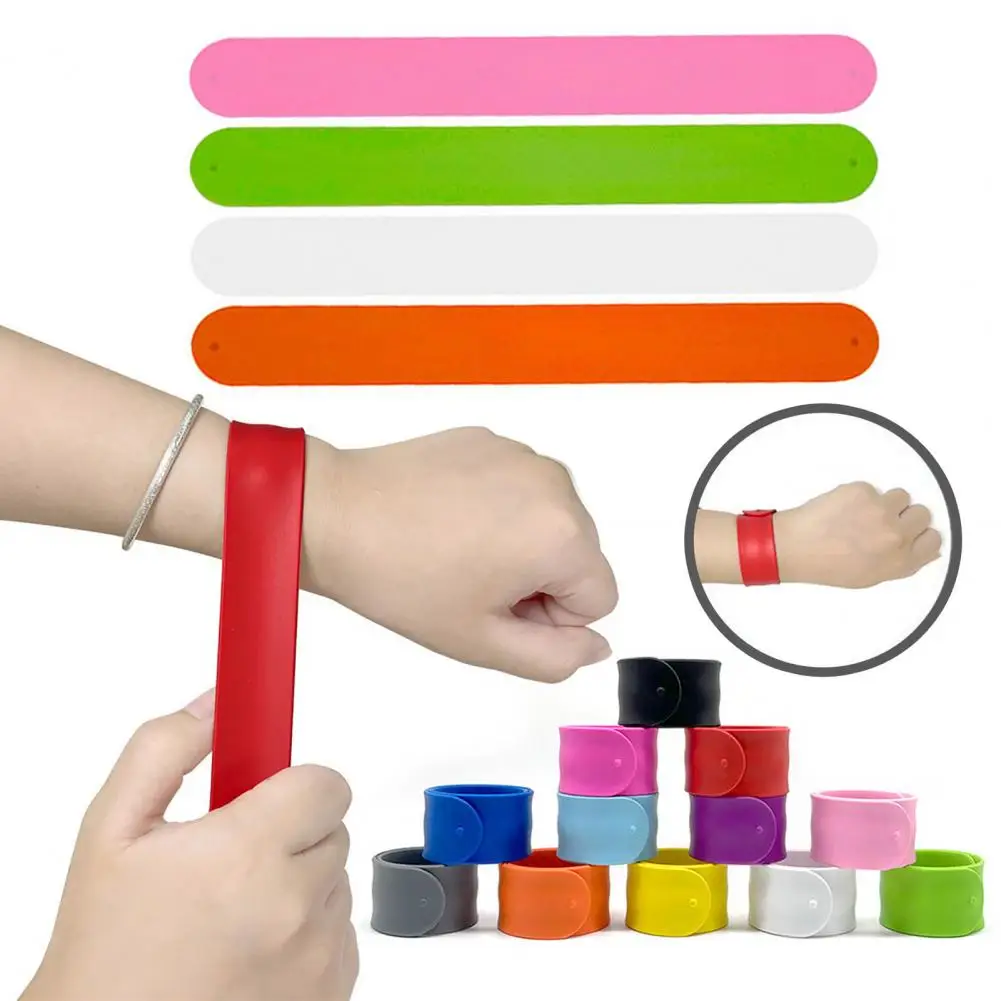 2Pcs Silicone Snap Circle Bracelet Self-Rolling Wristband with Cartoon Pat the Circle Boy Girls Bracelet Toys