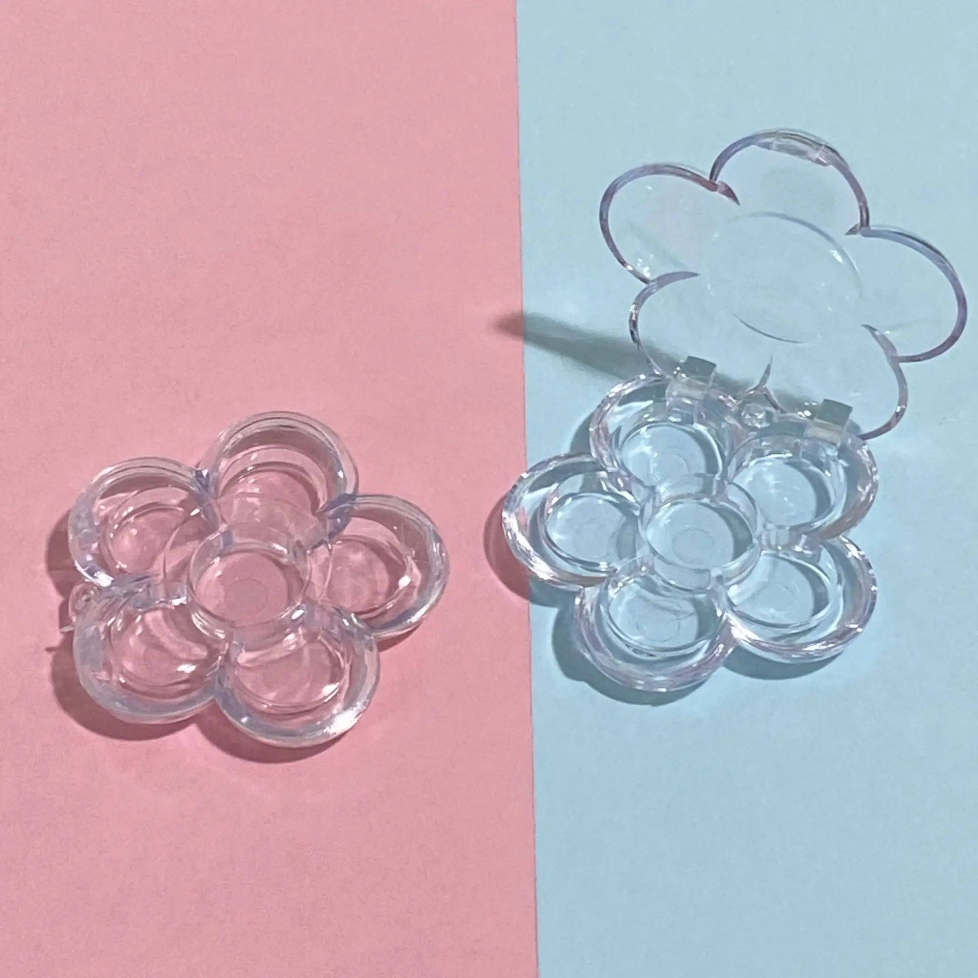 1pcs Eye Shadow Palette 6 Grids Plum Blossom Flower Shape Cosmetic Packaging Box Empty Transparent Makeup Blusher Lipstick Case