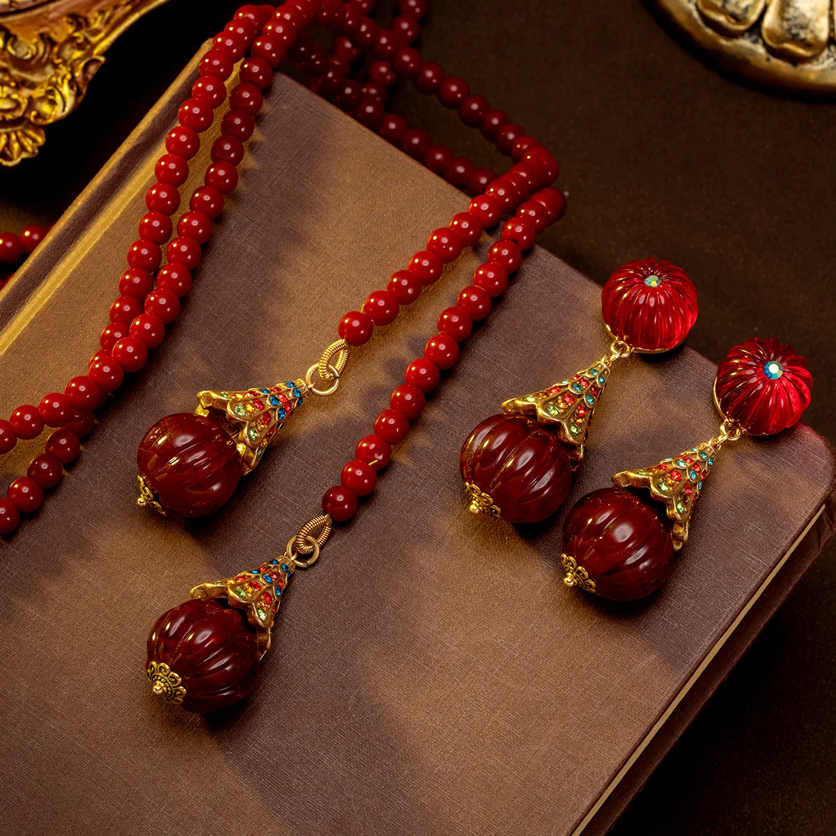 Medieval Red Pumpkin Bead Beaded Necklaceeleganceeasiest for Match Tassel Pumpkin Glass Bead Medieval Necklace
