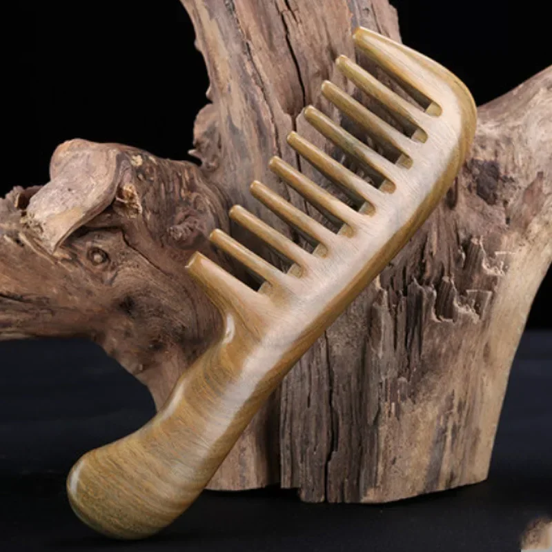 19cm Natural Green Sandalwood Comb Long Handle Electrostatic Wooden Comb for Curly & Straight Hair Anti-static Hairdressing Tool