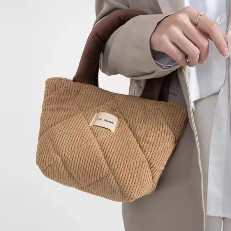 

Fashion new Korean version of the corduroy handbag comfortable single-shoulder women's bag collision color bucket bags