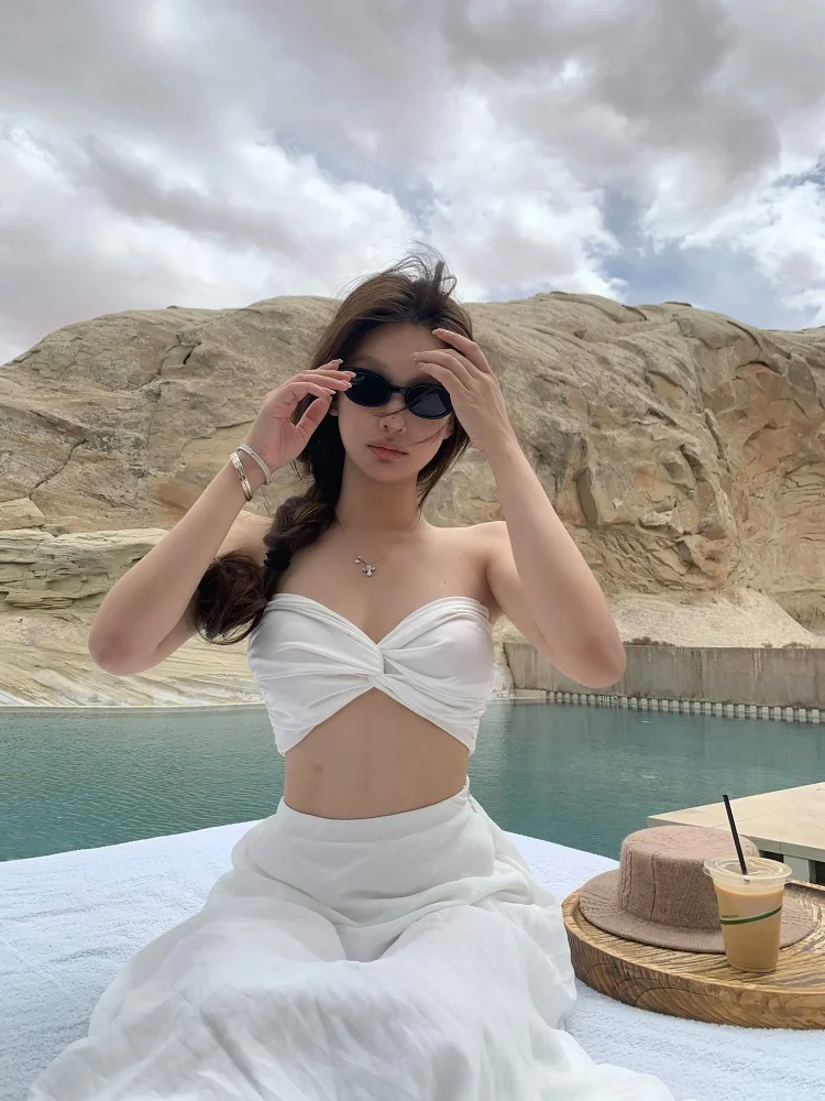 

Сексуальный белый топ-бикини Wuuus с бретельками, женский, летний, 2025, новая модная повседневная модель, однотонный, средней длины, трендовый