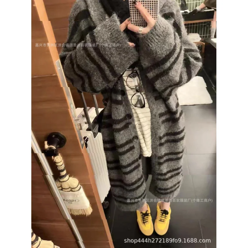 كوريا الجنوبية Dongdaemun الخريف جديد كسول فضفاض الصوف كتلة اللون مخطط مقنعين منتصف طول سترة مشغولة من الصوف المرأة #6