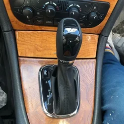 Black Automatic Gear Shift Knob With Gaitor Boot For W203 W204 Automatic Gear Shifting Gear Shift Knob Interior Parts Accessori