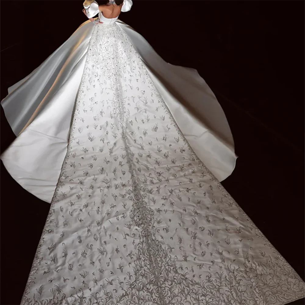 Classic Off Shoulder Satin Sleeveless Pleat Ball Gown Bride Wedding Dresses Bridal Gowns Customized