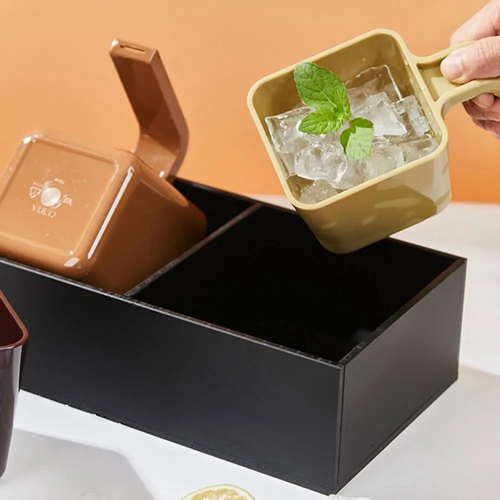 

Simple Square Shape Ice Scoop 350/470/590ML Comfortable Grip Ice Shovel Thicken Food Grades Measuring Cup Coffee Shop Gadget