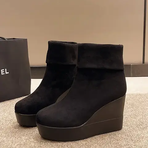 8 best sales महिलाओं के साबर जूते - №4