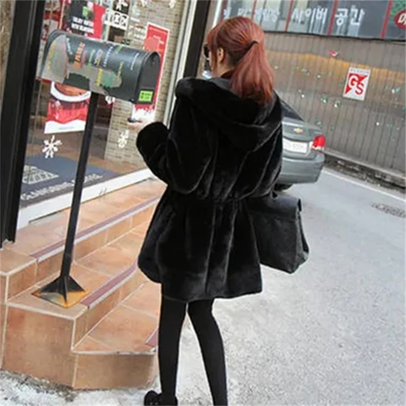 2023 Winter Wear New Loose Fit Faux Fur Mink Fleece Medium to Long Length Double Wear Coat Korean Fit Hat Coat Women\'s WinterB78