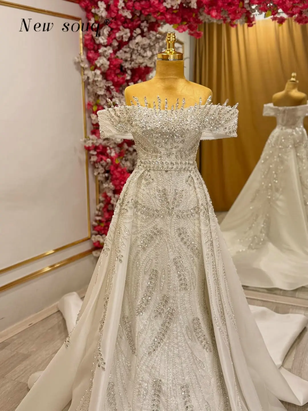 

Элегантные вечерние платья Off White для свадеб и торжеств, с роскошными кристаллами, открытыми плечами, для помолвки, с накидкой, индивидуальный пошив, 2026