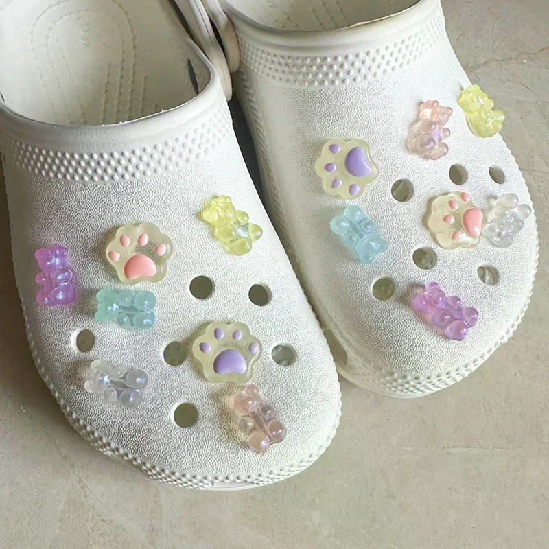 14pcs/set Luminous Bear+Bear Footprint Combination  Decoration For Clogs Detachable Accessories Shoe Charms Decoration