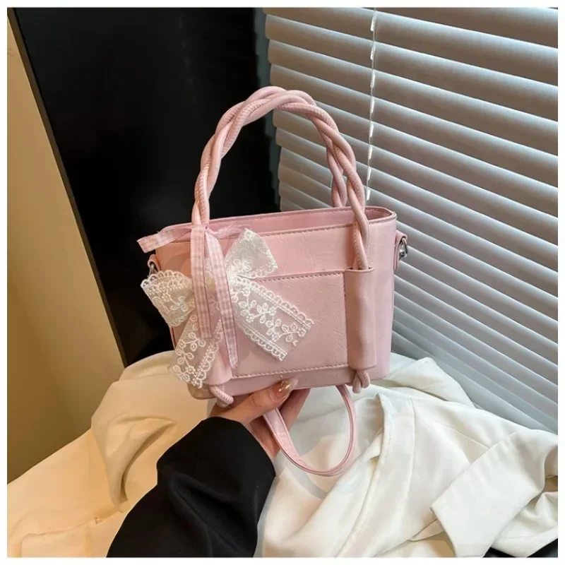 رائعة بولي PU حقائب كتف مربعة صيف جديد سستة 2025 رائجة البيع حقائب نسائية حلوة متعددة الاستخدامات حقيبة كروسبودي المرأة