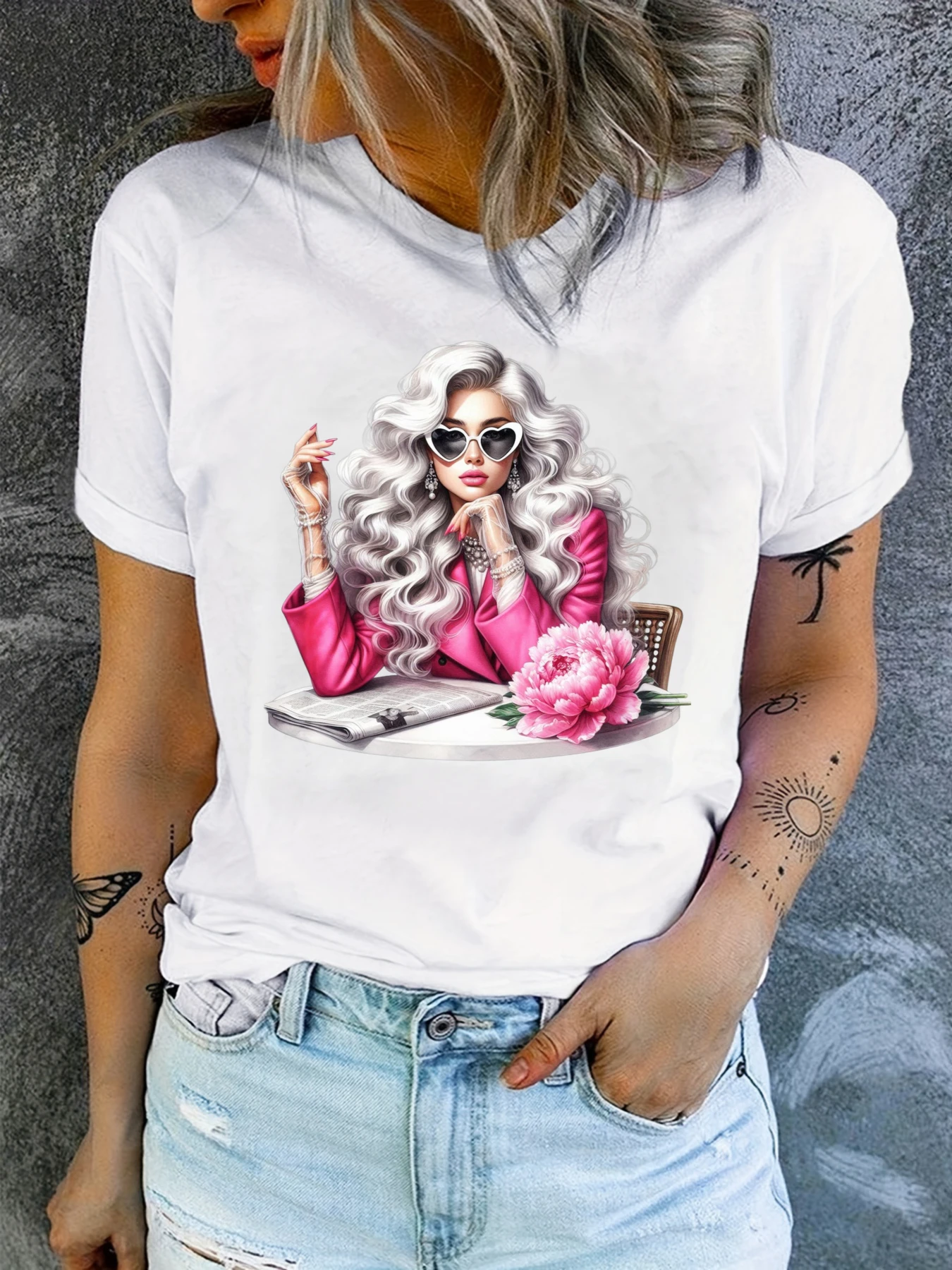 Trendy Beauty Printed T-shirt Women's Comfortable Round Neck Plus Size Daily Clothing Modern Street Loose and Simple Top