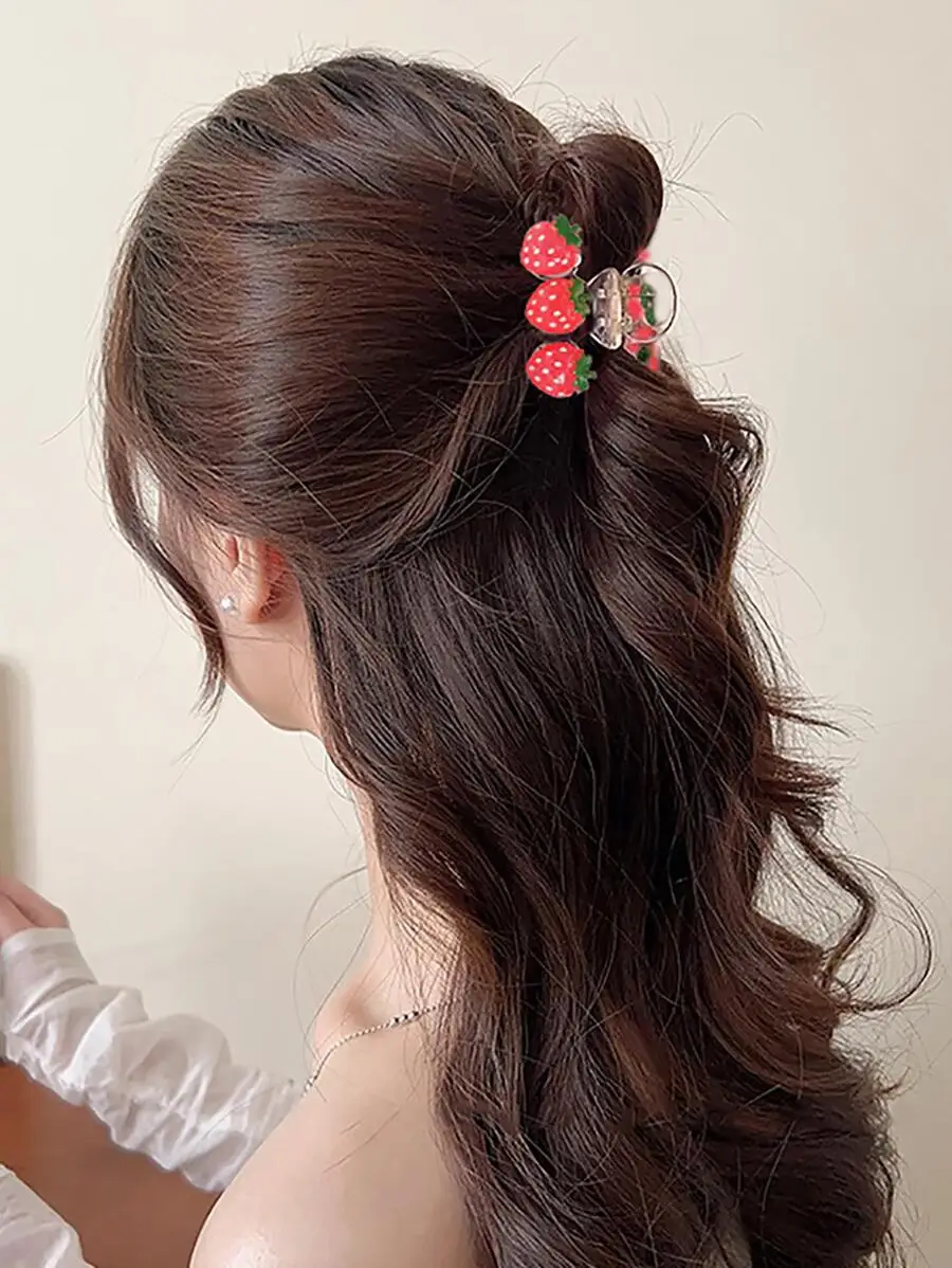 

7cm Strawberry-Decorated Claw Hair Clip for Women, Daily Wear Accessory