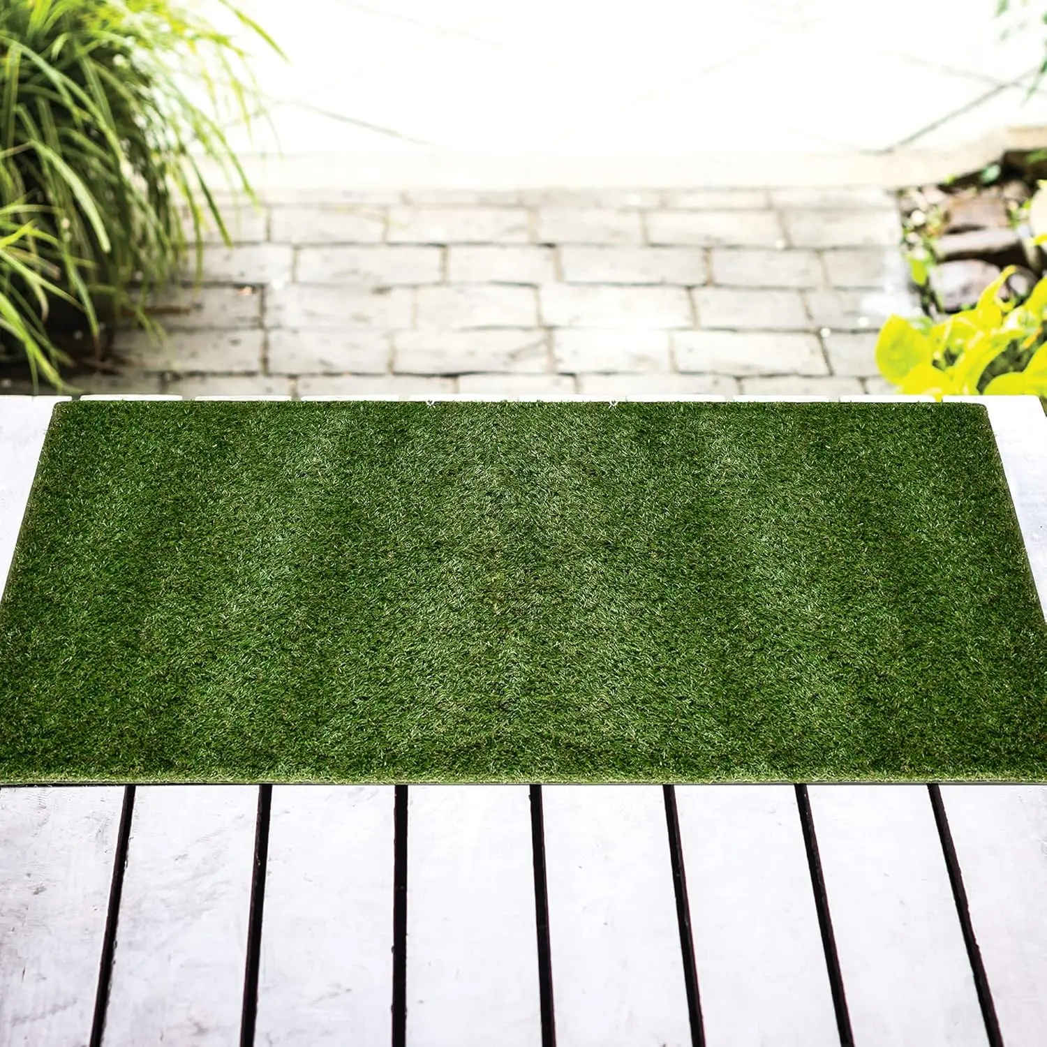 

Thick Realistic Grass Mats & Rugs Synthetic Turf with Finished Edges, Indoor Outdoor Grass Pet Pad