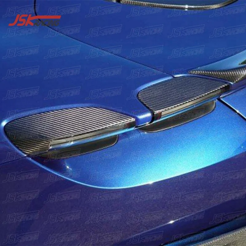 

Накладки на задние фонари из карбона Novt Style для Roma 2020-2022 годов