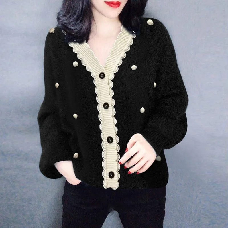 Women's Black V-neck Single-breasted Fashionable Ear-Earn Niche Knitted Cardigan