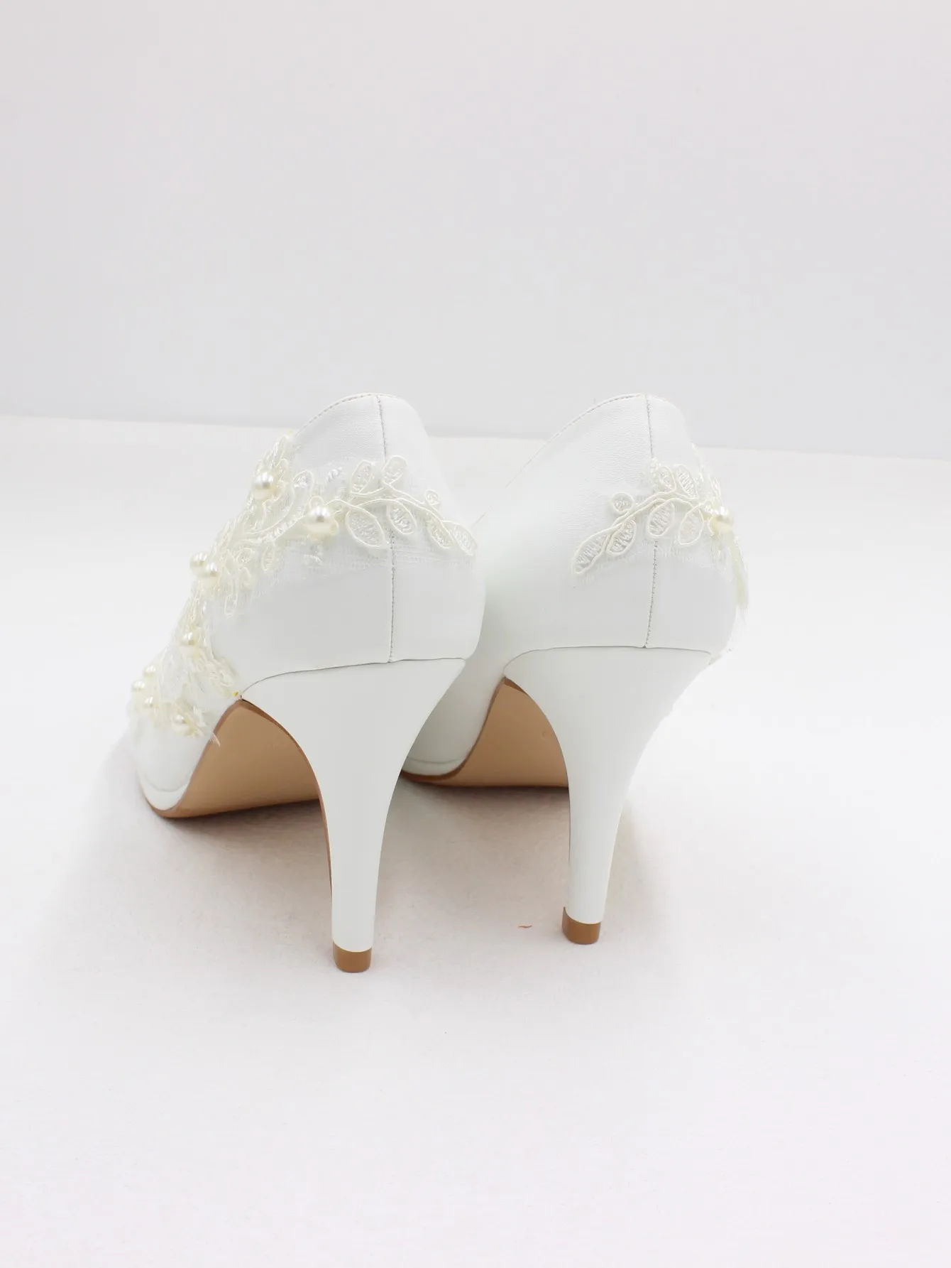 White lace large size women\'s shoes Bride wedding shoes Low heel bridesmaid shoes  3 heel height options BH2203A