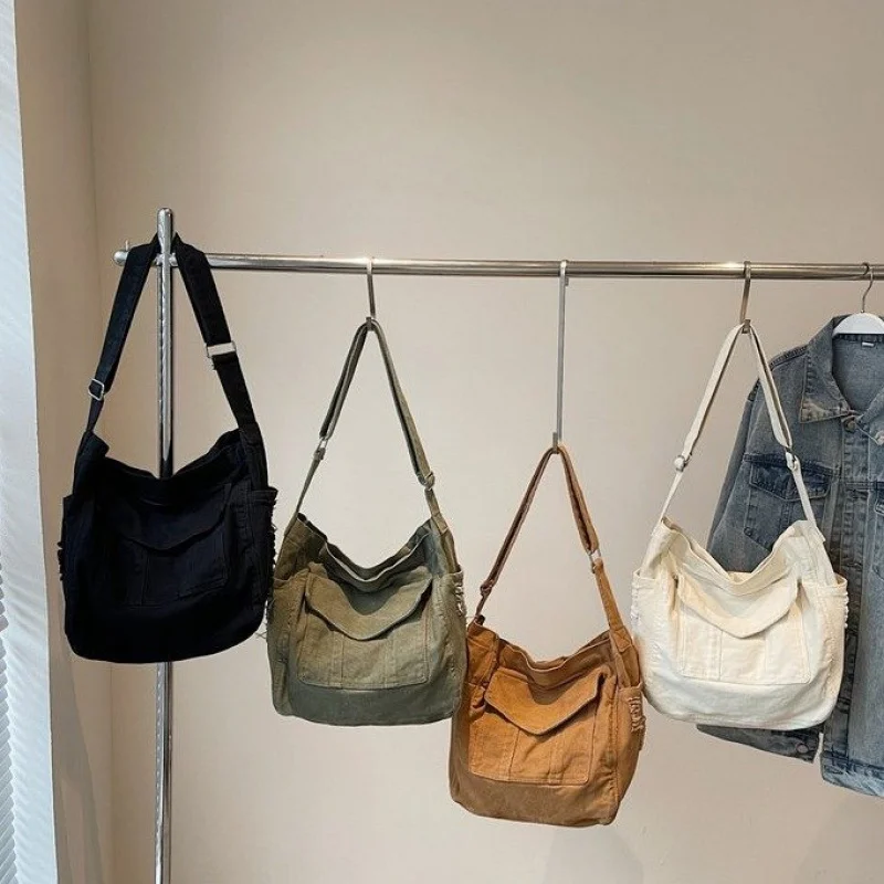 

High-End Luxury Brand Ladies Crossbody Bag Leather Fashionable Elegant Crossbody Classic Paris Classy Craftwork Bag​