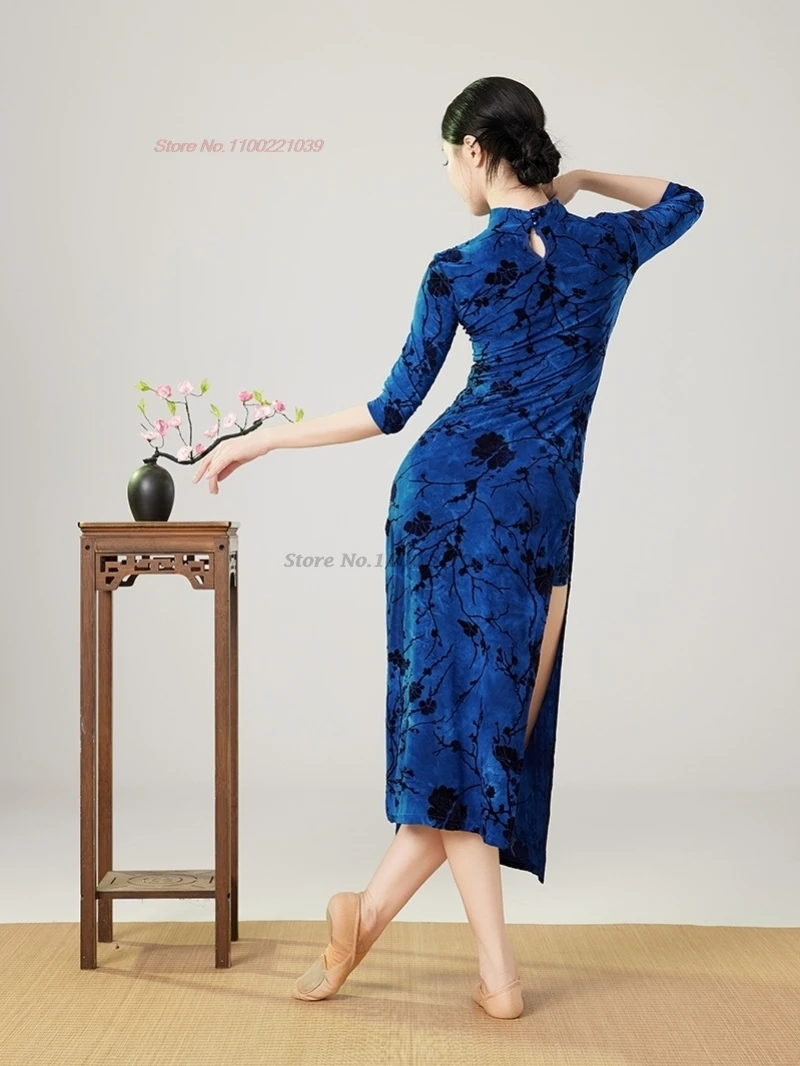 2025, chinesisches Vintage-Volkstanzkostüm, traditionelles Qipao-Kleid mit Blumendruck, Cheongsam, Vintage-Kleid, Training, Bühnenauftritt