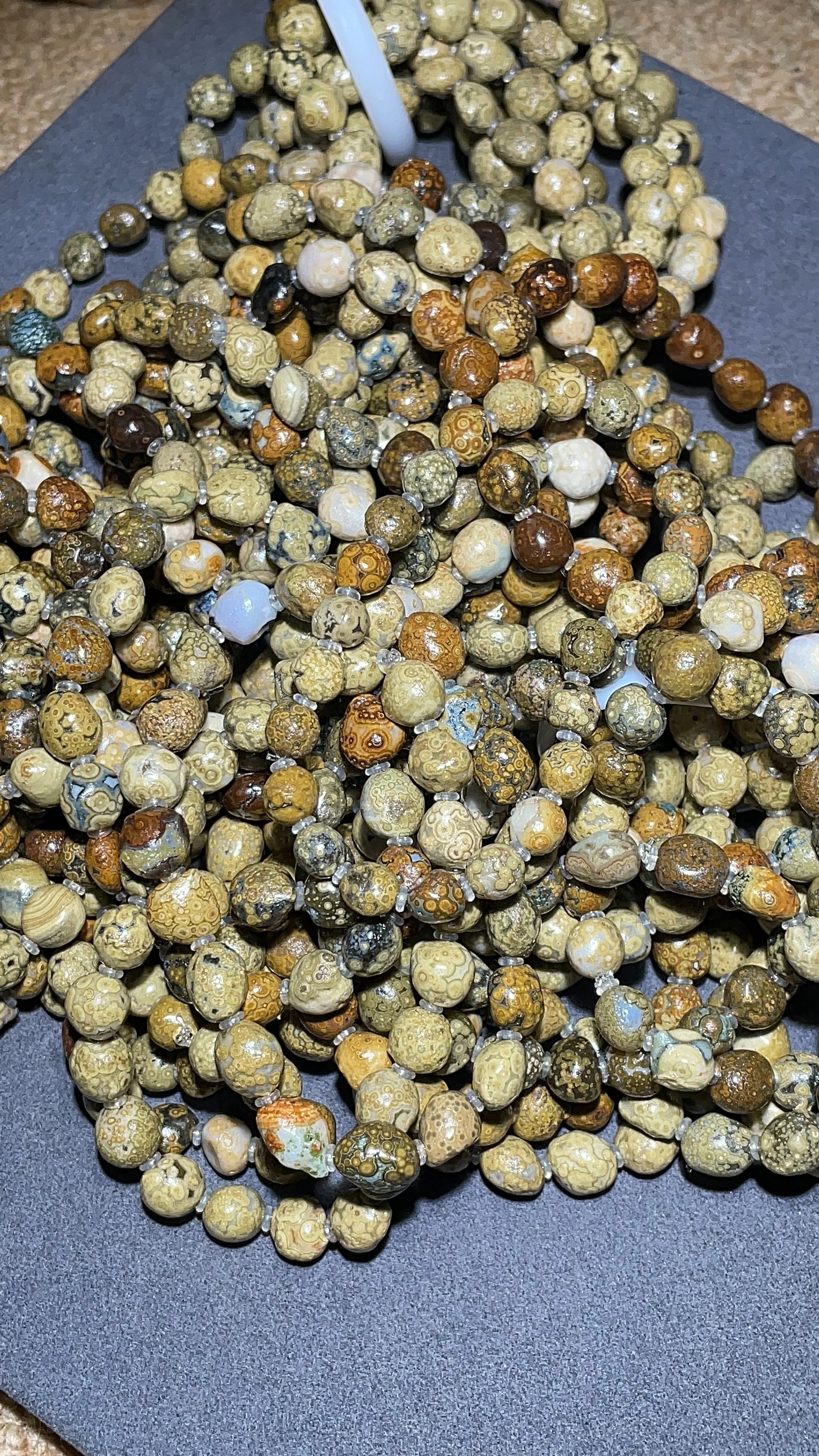 1pcs/lot 9mm Rare Variety Zhuozishan Premium Five-Color Multi-Eye Gobi Agate Raw Stone Bead Bracelet Collectible