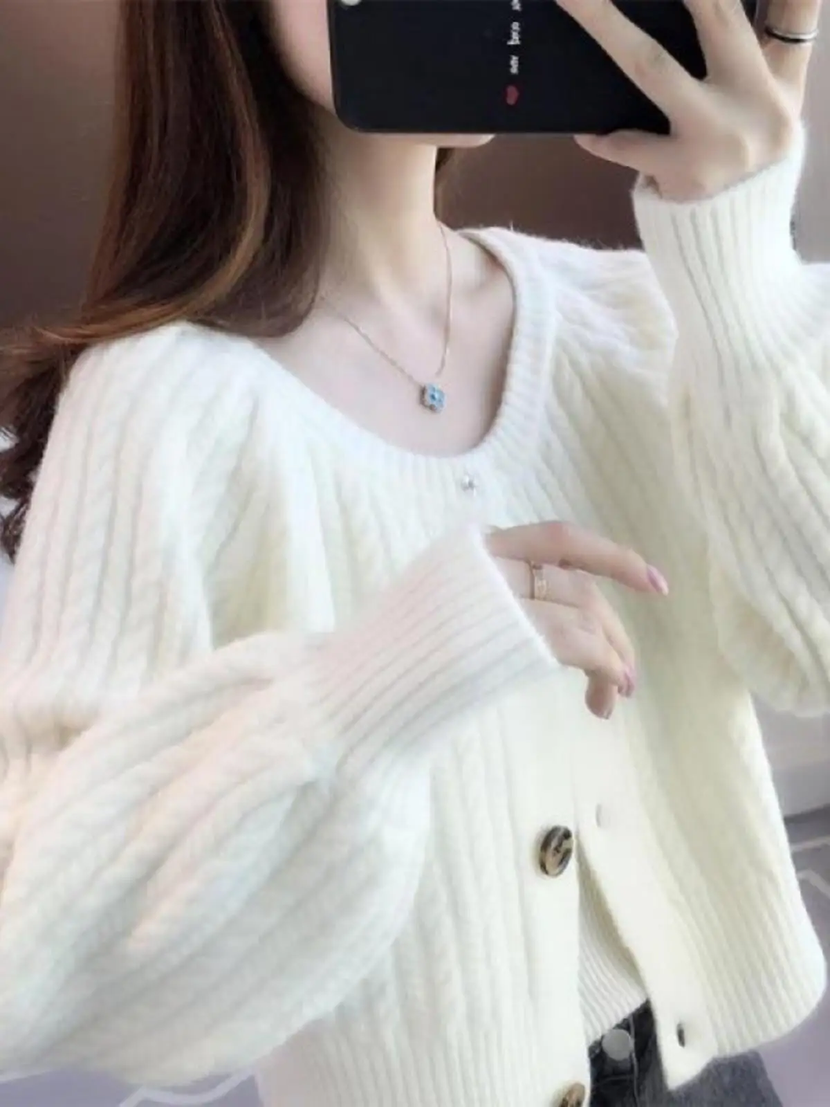 Knitted Cardigan for Women Autumn Winter New Short Style Single Breasted Design Sweater Fashion Versatile Outerwear Look Thin