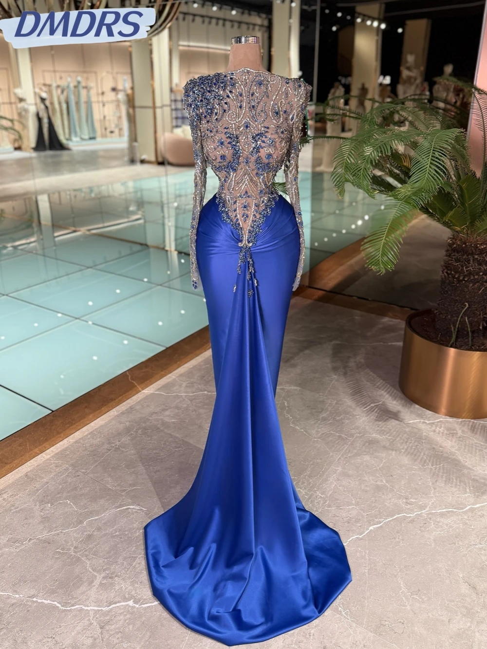 

Shimmering Luxury Beaded Crystal Long Evening Dress Blue Elegant Sheath Wedding Party Gown Customized Stunning Prom Dresses