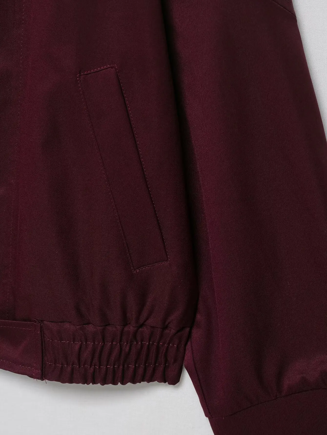 เสื้อแจ็คเก็ตบอมเบอร์สีแดงเบอร์กันดีแบบมีซิปสำหรับผู้หญิง แฟชั่นฤดูใบไม้ร่วง ทรงหลวม คอตั้ง แขนยาว มีกระเป๋า เสื้อโค้ทสั้น เสื้อคลุมลำลองสำหรับผู้หญิง