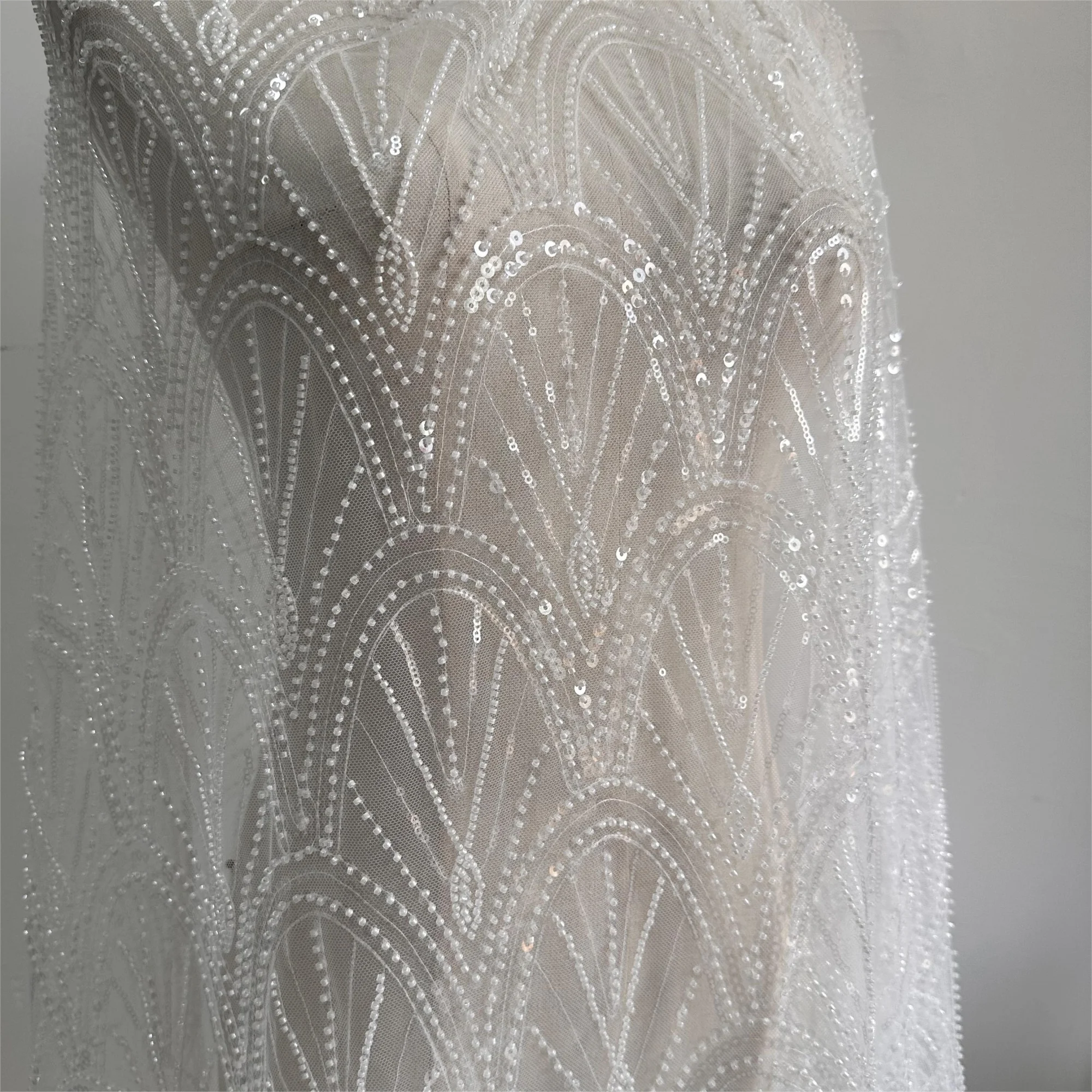 tessuto-in-pizzo-con-paillettes-a-forma-di-conchiglia-bianca-da-05-metri-per-abiti-da-sposa-e-lavori-artigianali