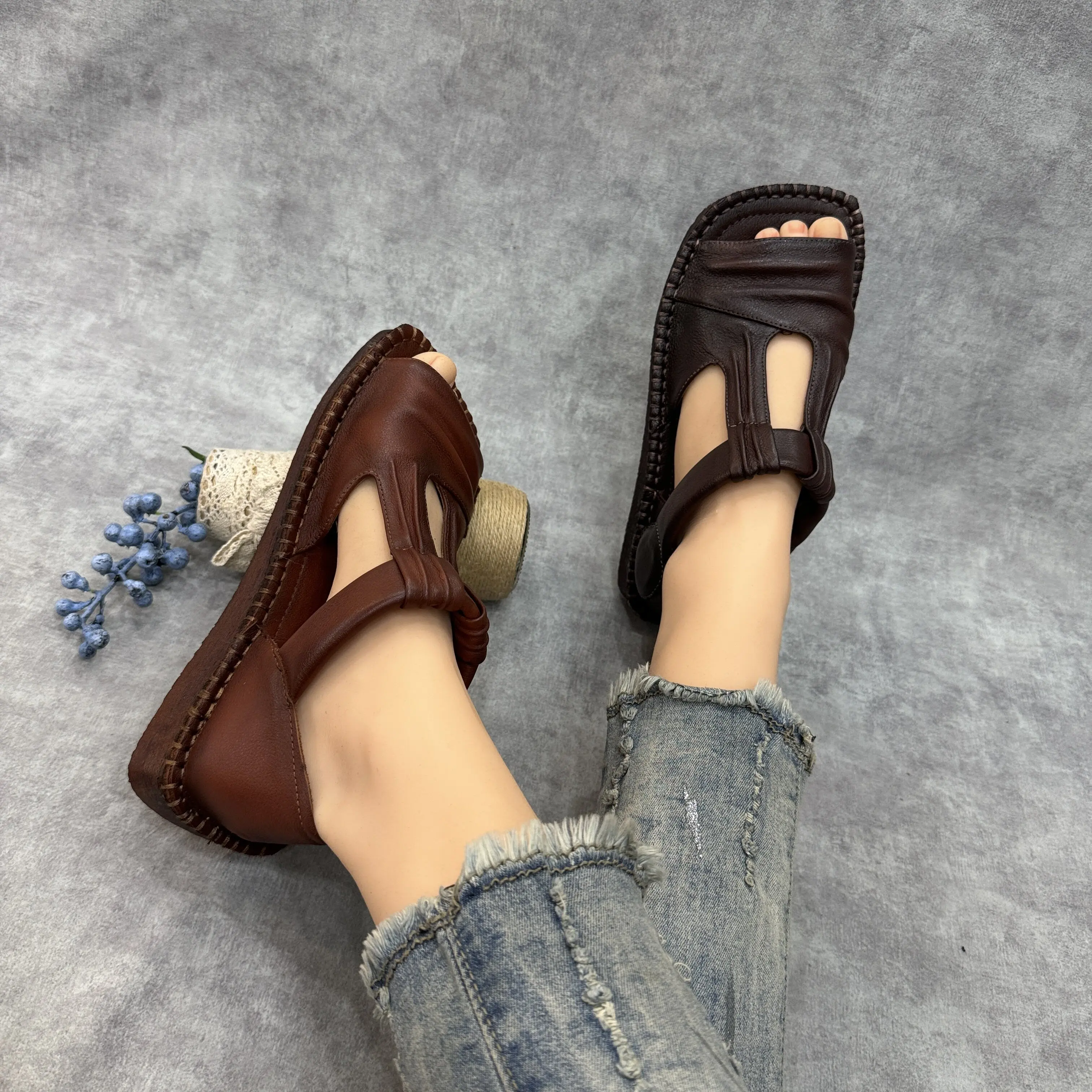 Birkuir Retro Casual Sandals For Women Genuine Leather Open Toe Pleated Slides Flats Beach Slides Fish Mouth Luxury Lady Sandals