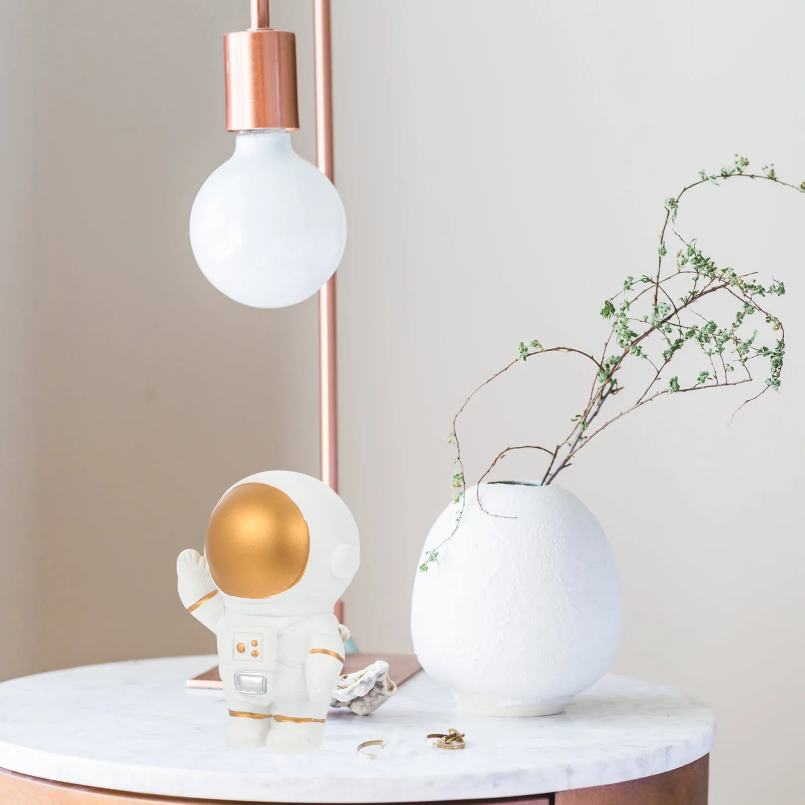 

Astronaut Ornament Figurine Resin Figurines Decoration Sculpture Desktop Statues